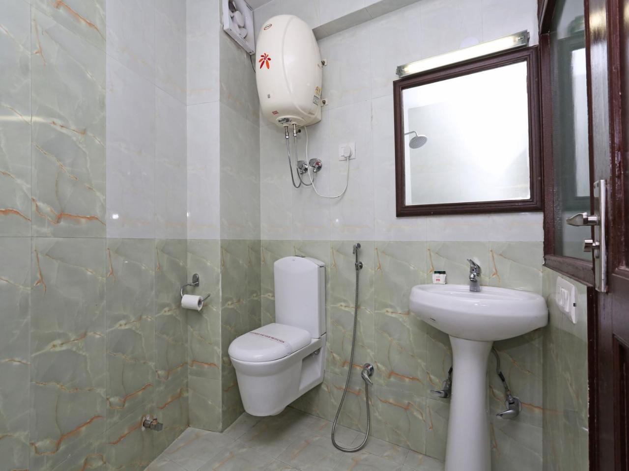 Oyo 7138 Acharya Cottage Manāli Buitenkant foto