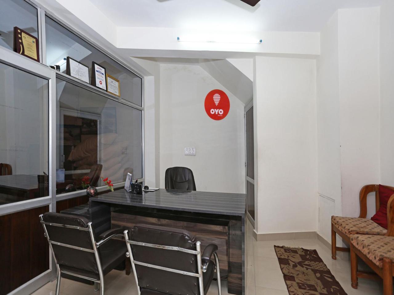 Oyo 7138 Acharya Cottage Manāli Buitenkant foto